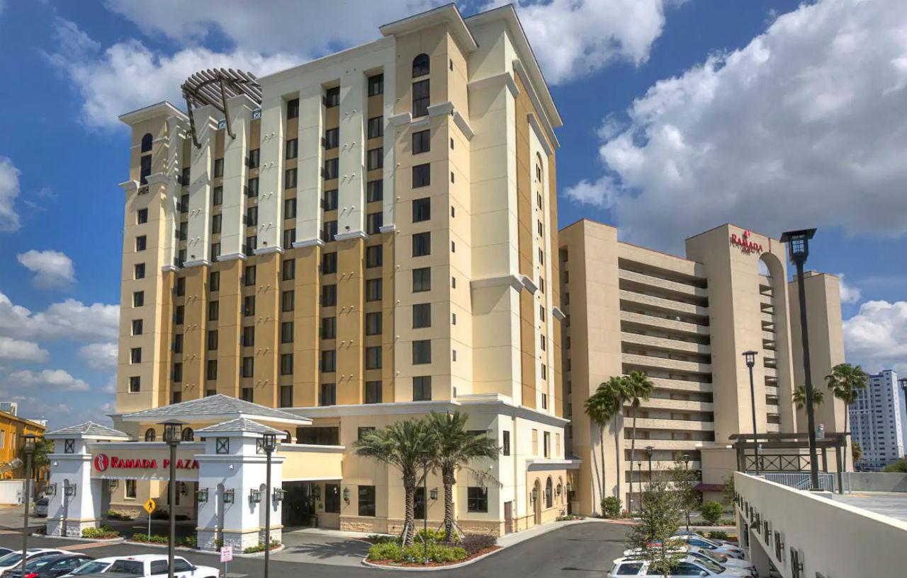 Ramada Plaza By Wyndham Orlando Resort & Suites Intl Drive Екстериор снимка