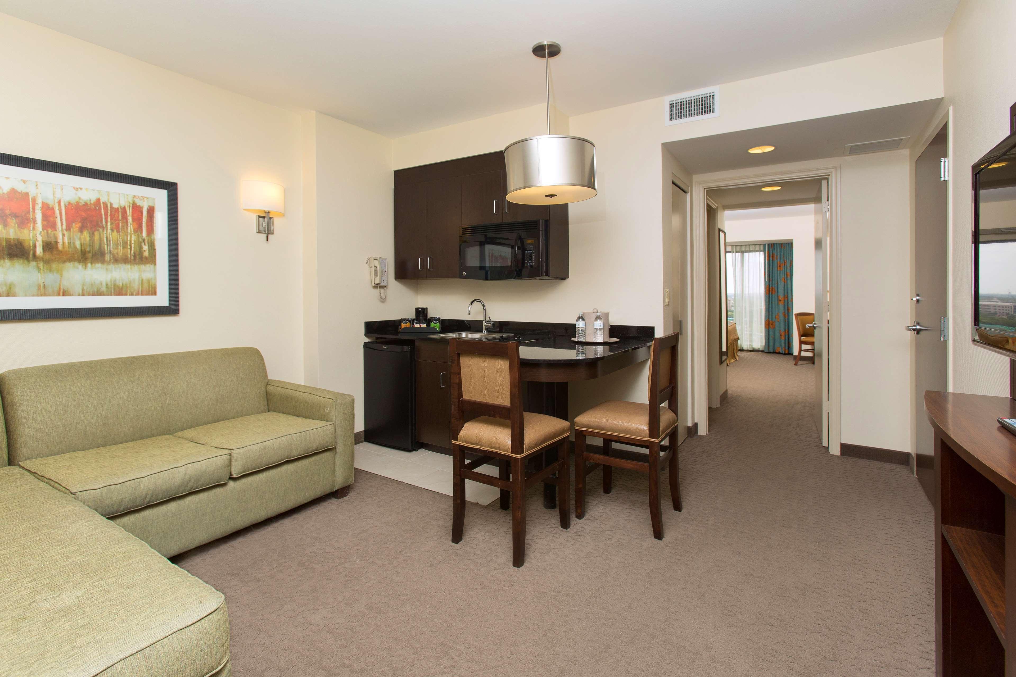Ramada Plaza By Wyndham Orlando Resort & Suites Intl Drive Екстериор снимка