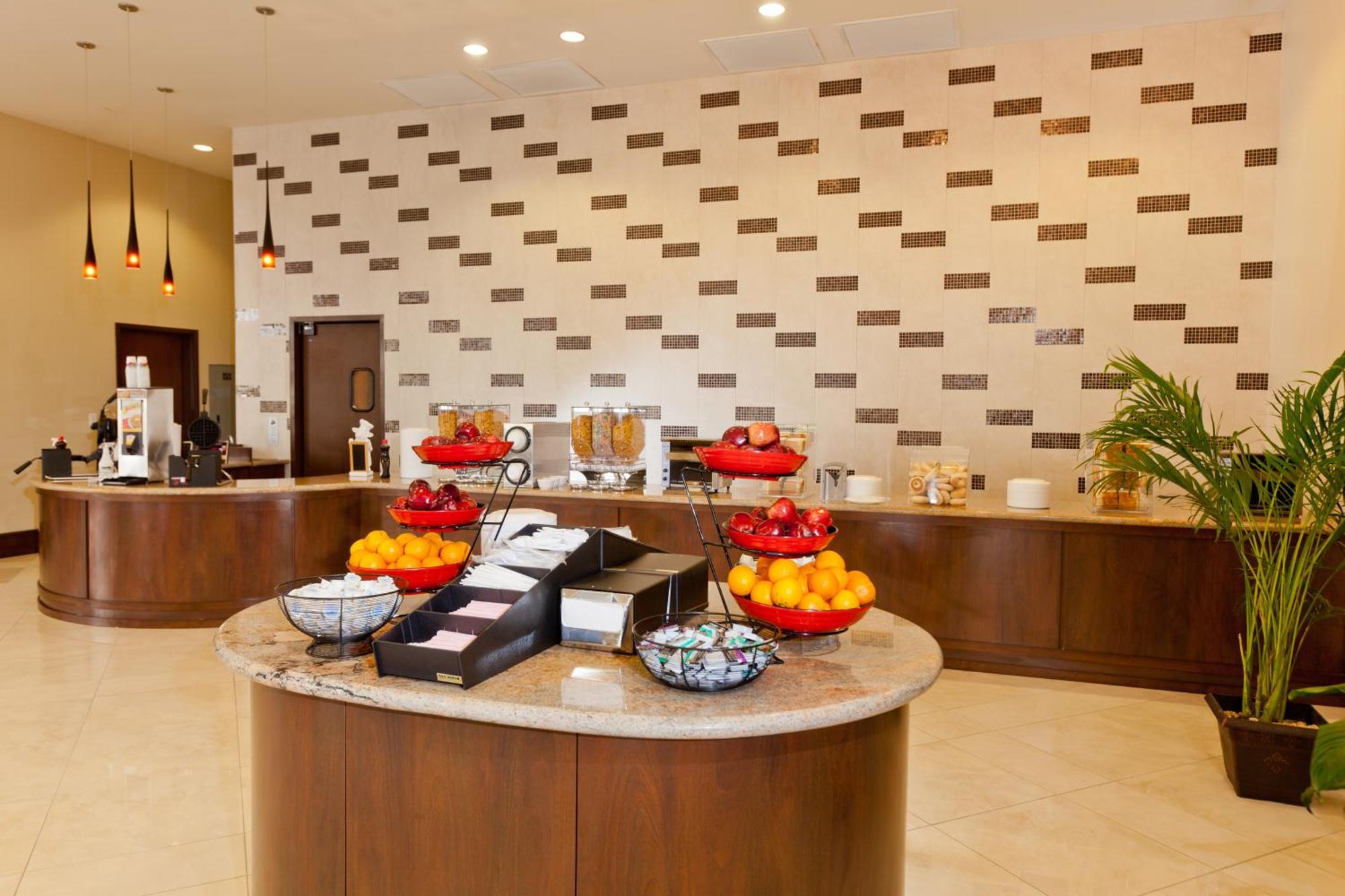 Ramada Plaza By Wyndham Orlando Resort & Suites Intl Drive Екстериор снимка