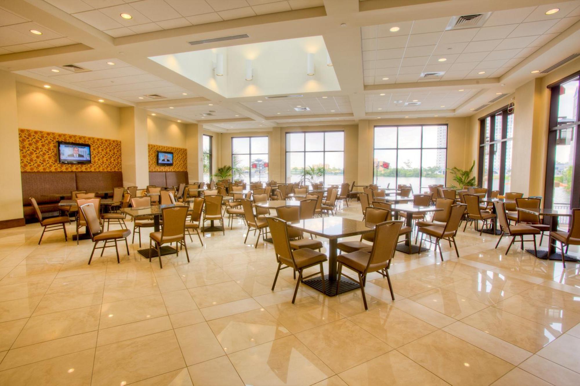 Ramada Plaza By Wyndham Orlando Resort & Suites Intl Drive Екстериор снимка
